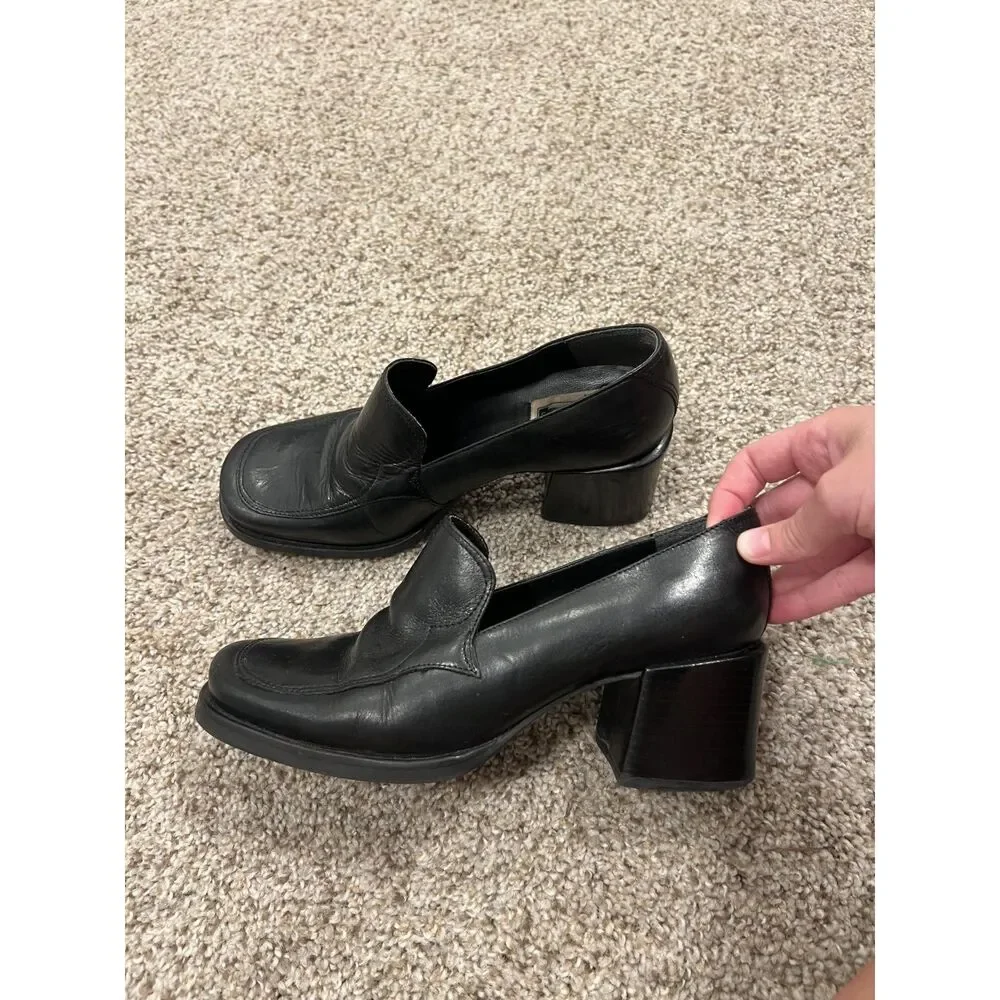 KB & Company Leather Vintage Heels Women's Size 7